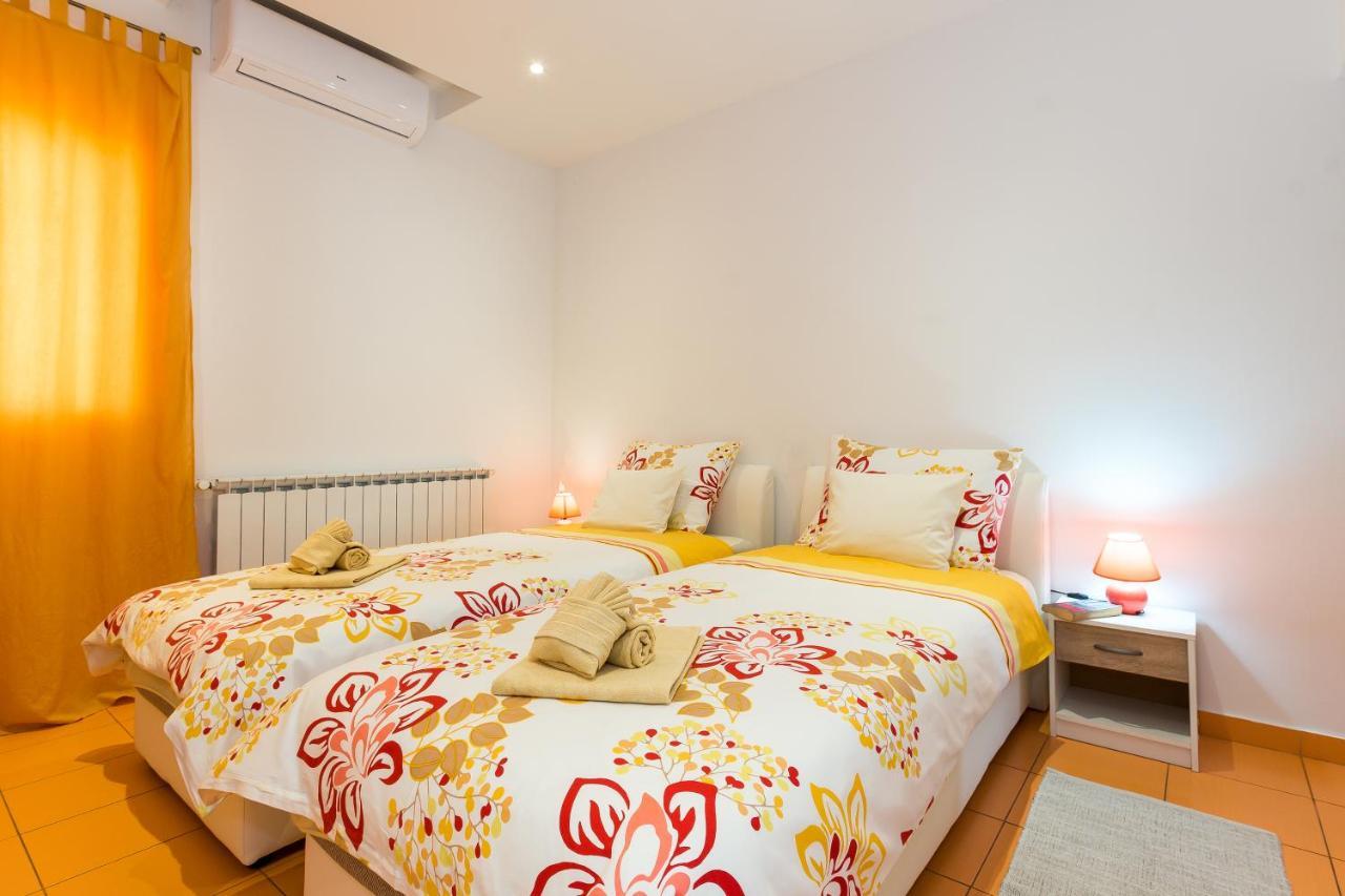 קנין Guest House Slatki Snovi מראה חיצוני תמונה