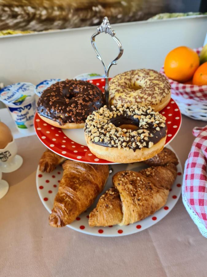 קנין Guest House Slatki Snovi מראה חיצוני תמונה
