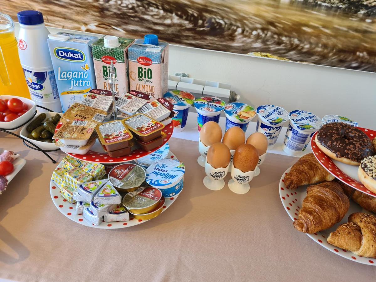 קנין Guest House Slatki Snovi מראה חיצוני תמונה