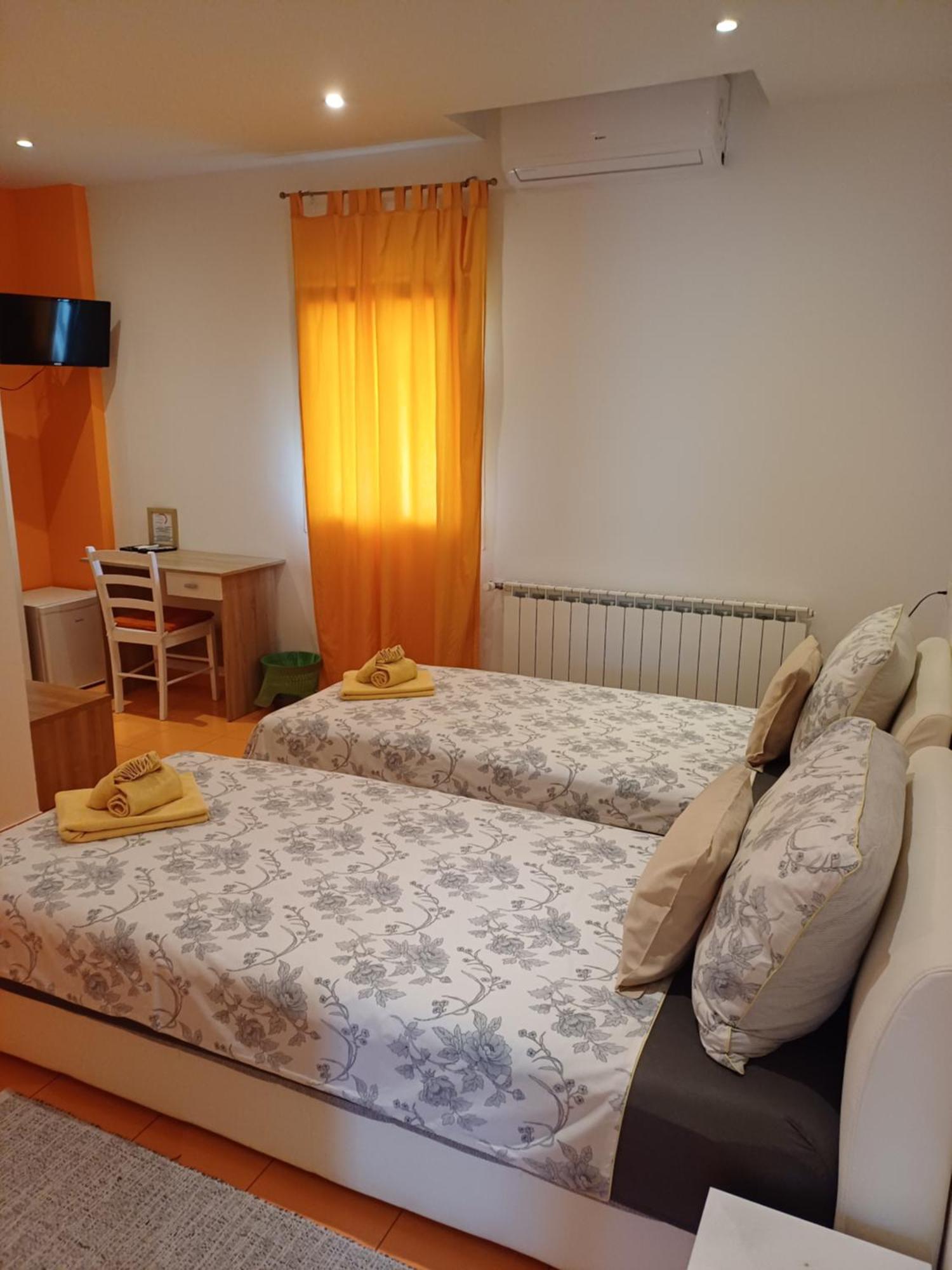 קנין Guest House Slatki Snovi מראה חיצוני תמונה