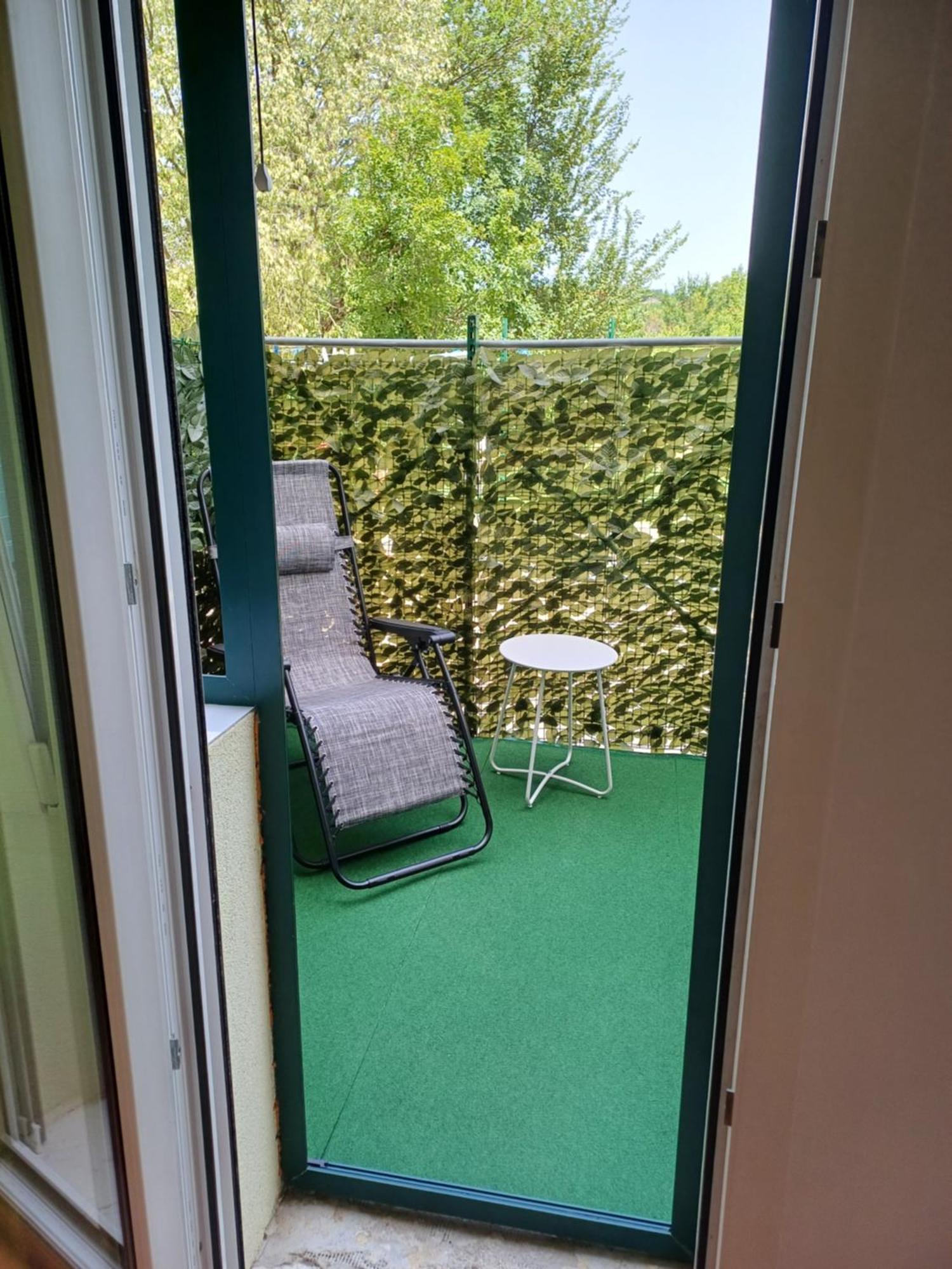 קנין Guest House Slatki Snovi מראה חיצוני תמונה